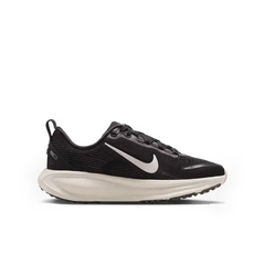 Junior Vomero 18 Running Shoe