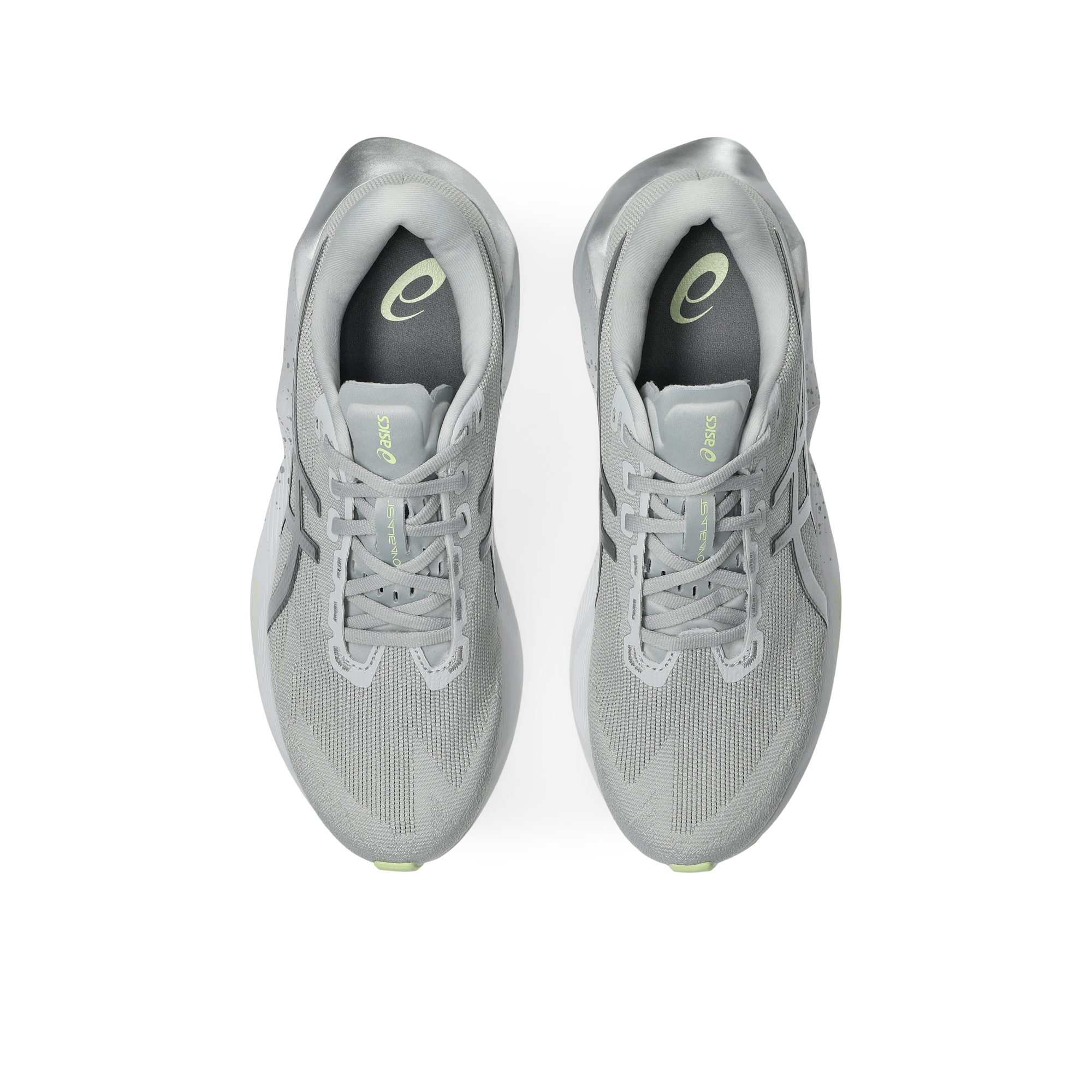 Mens Novablast 6 Platinum Running Shoe