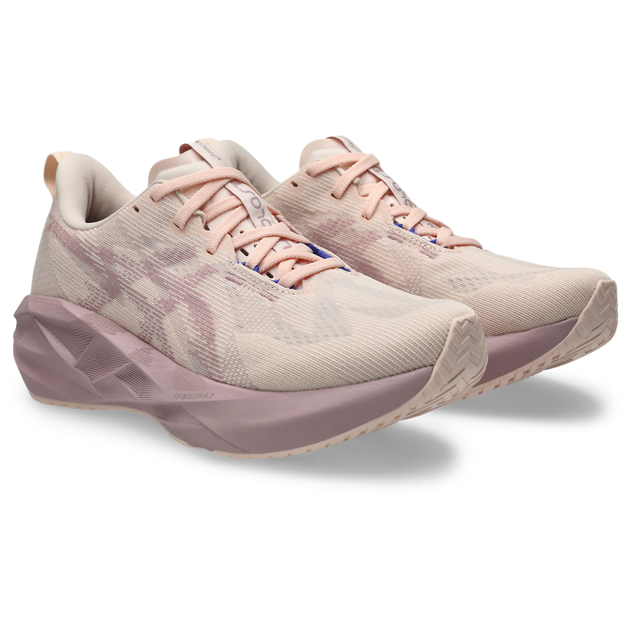 Womens Novablast 5 Running Shoe