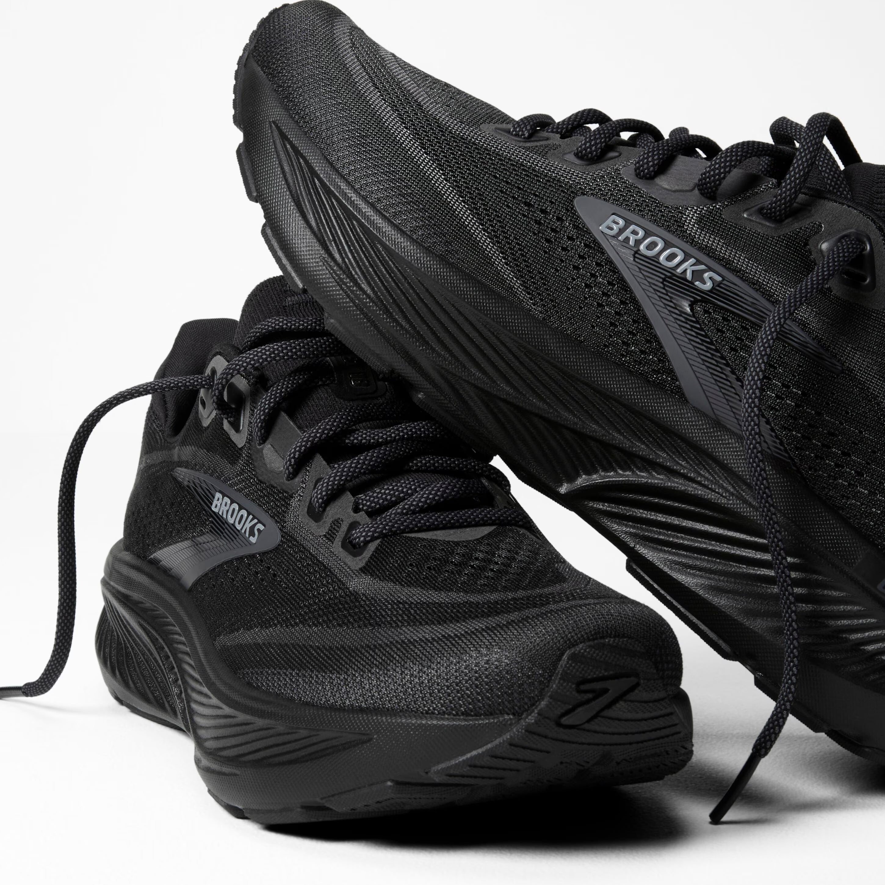 Mens Ghost 18 Running Shoe