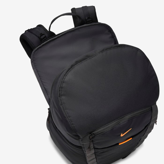 Hike Backpack (27L)