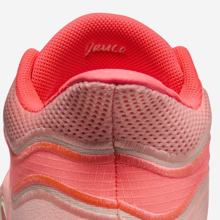 Junior Tatum 3 Blender Basketball Shoe