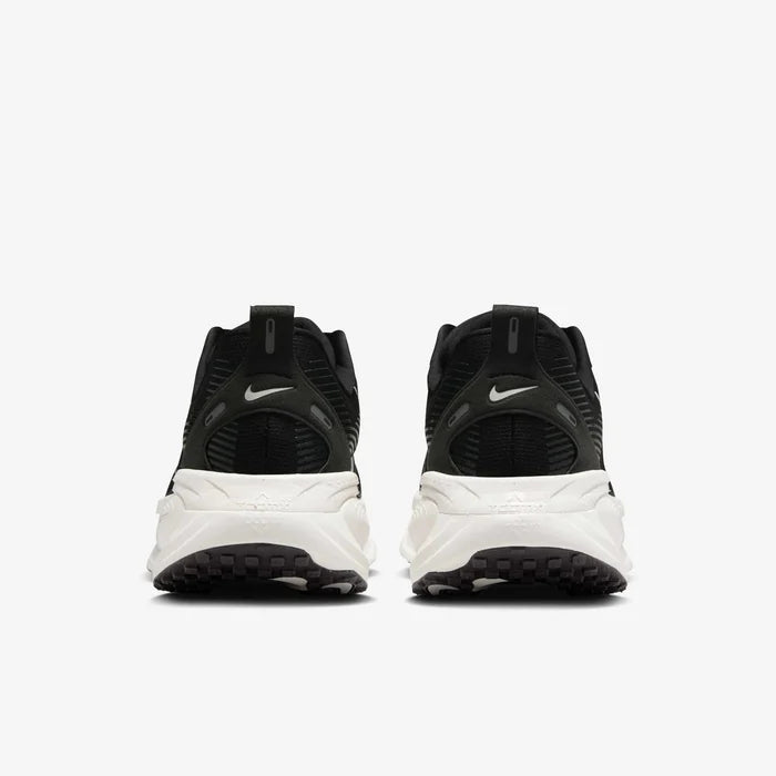 Mens Vomero 18 Running Shoe