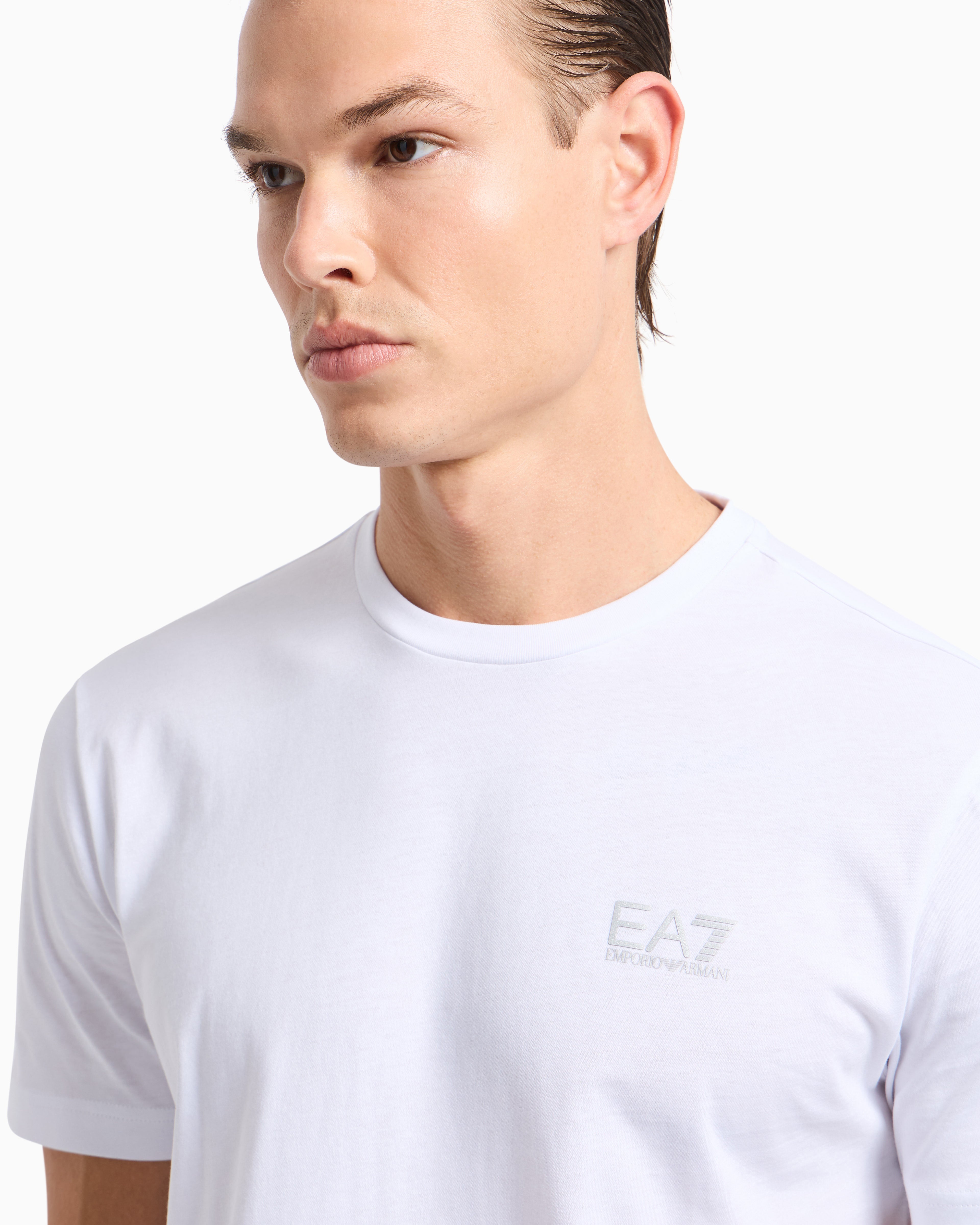 Mens Train Core Identity Small Gold Logo Short Sleeve
