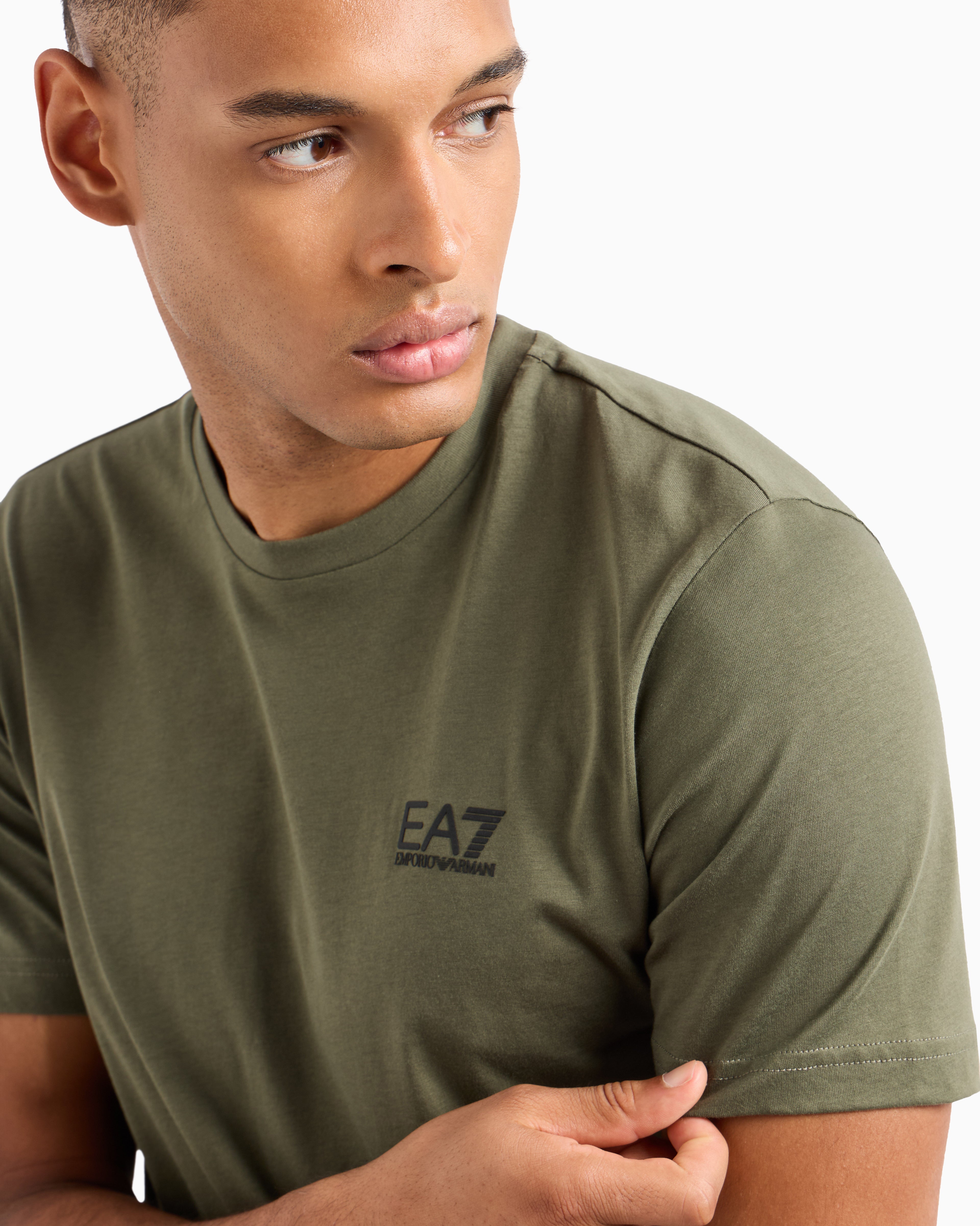 Mens Train Core Identity Small Gold Logo Short Sleeve