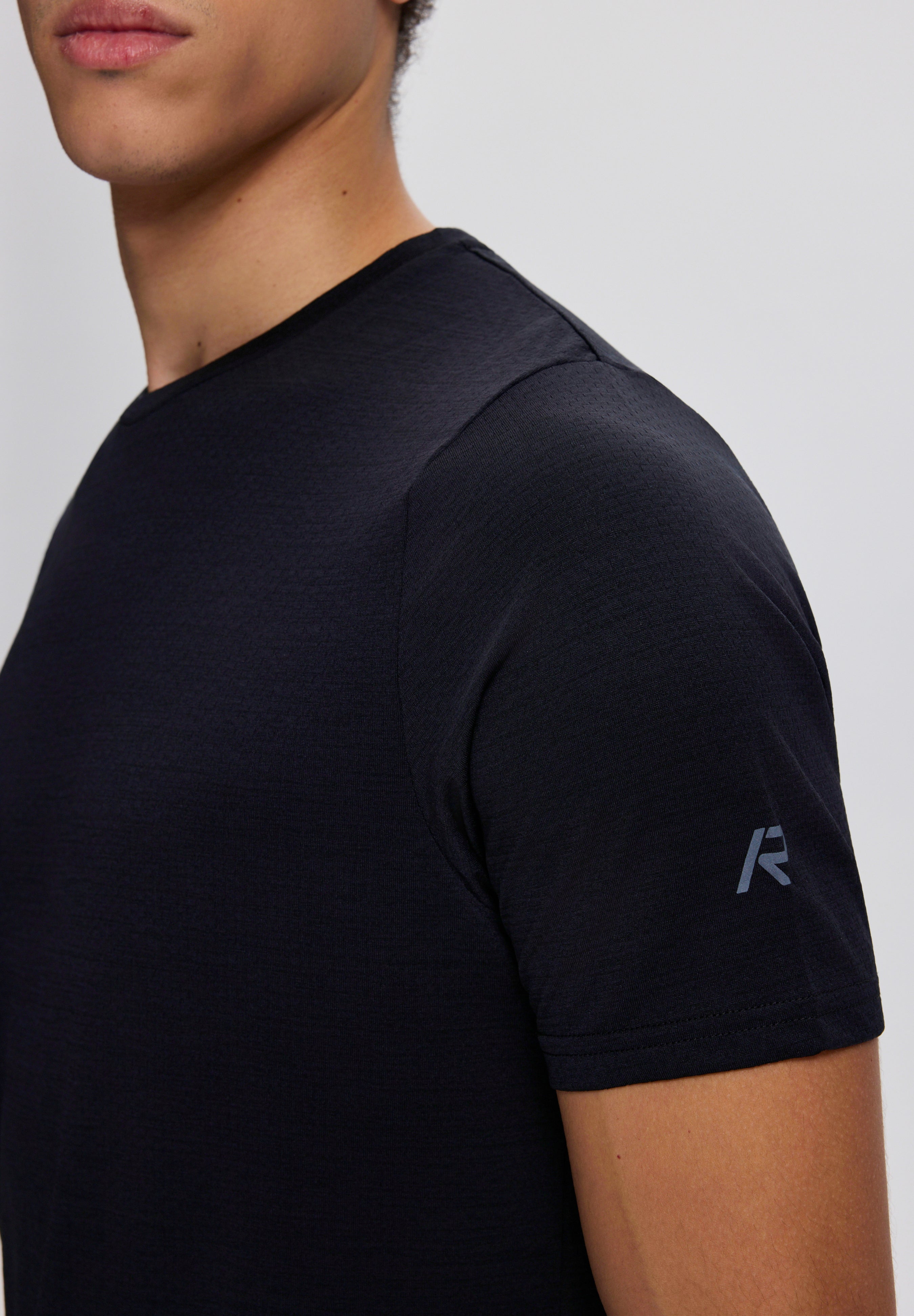 Mens Ylikiika Short Sleeve Performance T-Shirt