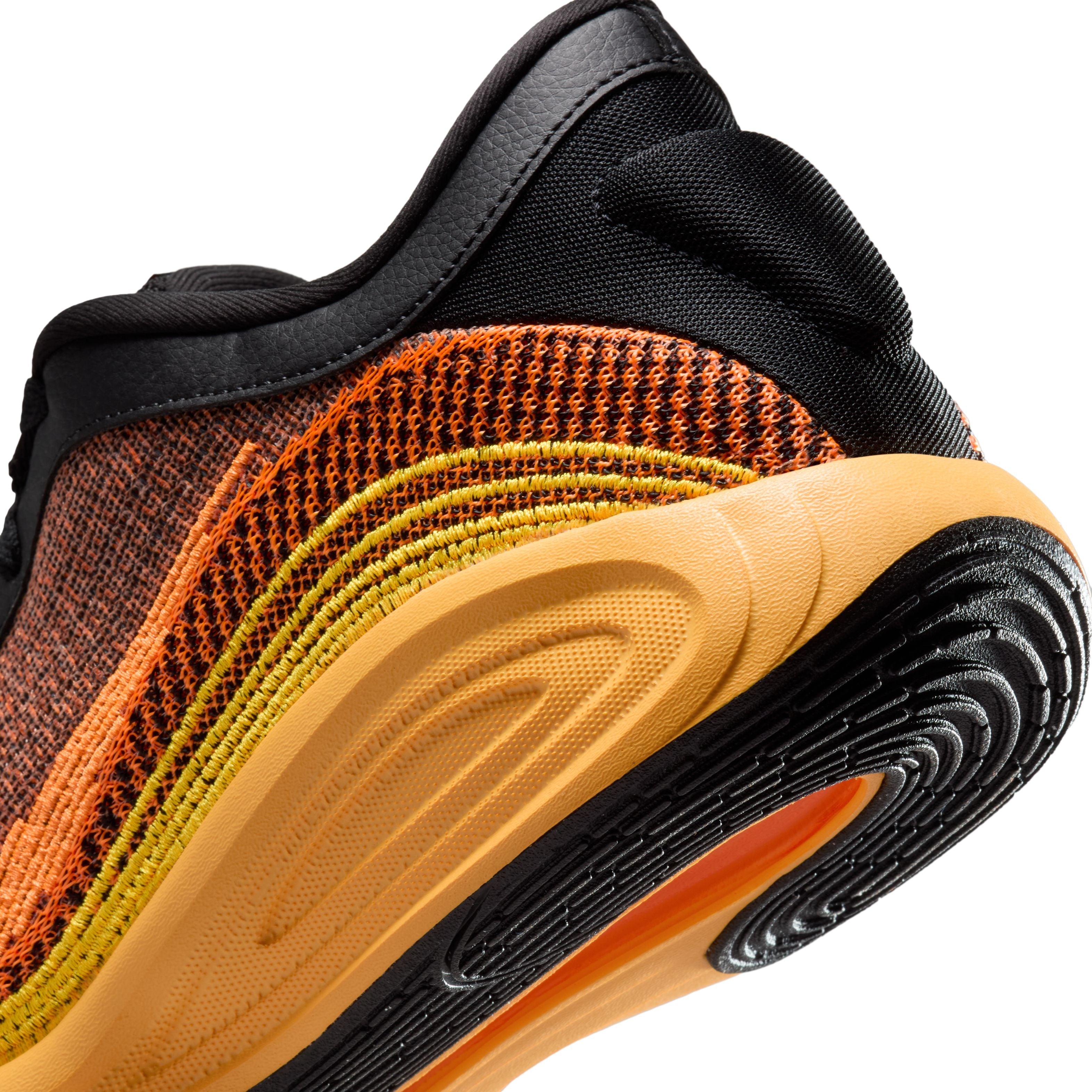 Mens G.T. Hustle Academy Basketball Shoe