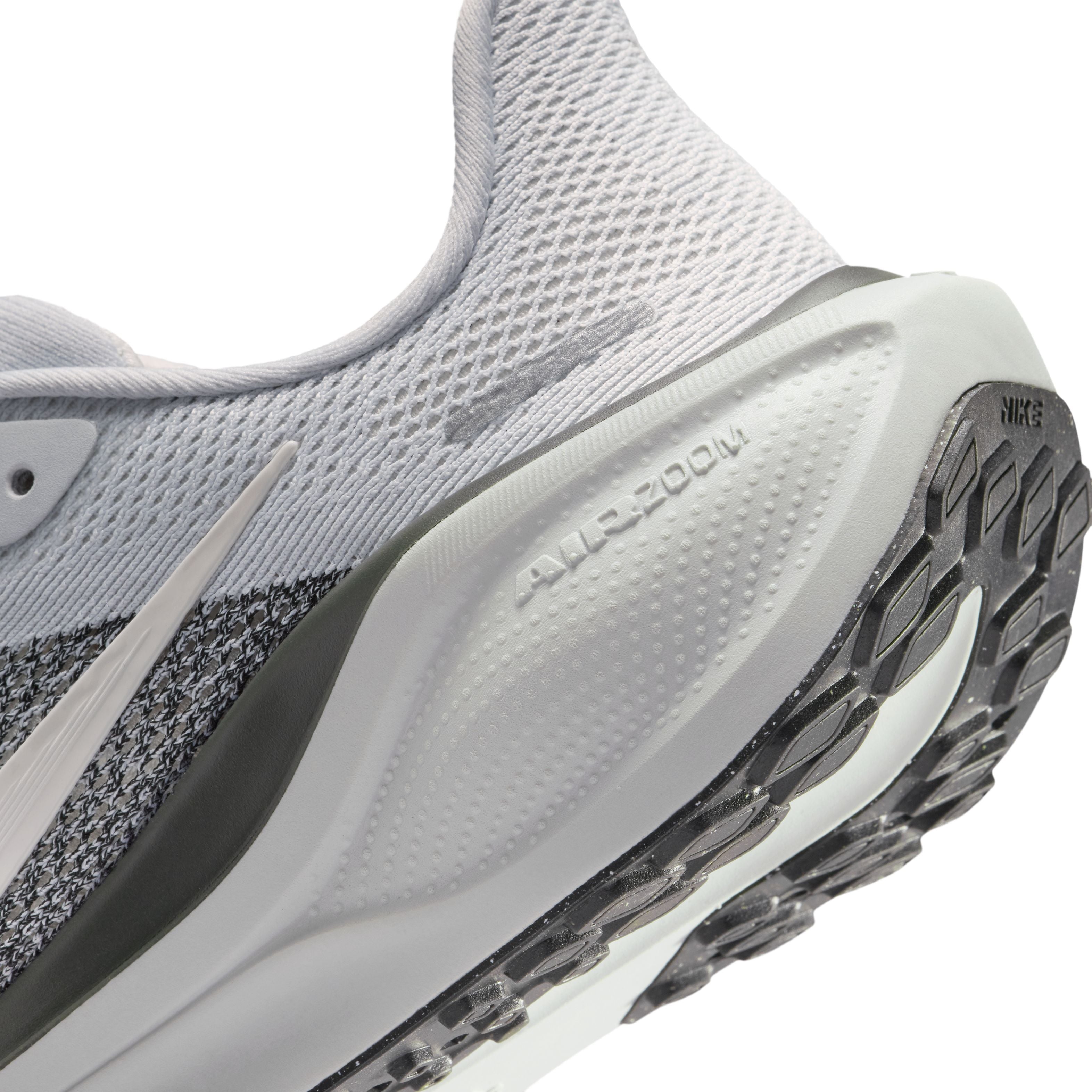 Junior Pegasus 41 Running Shoe