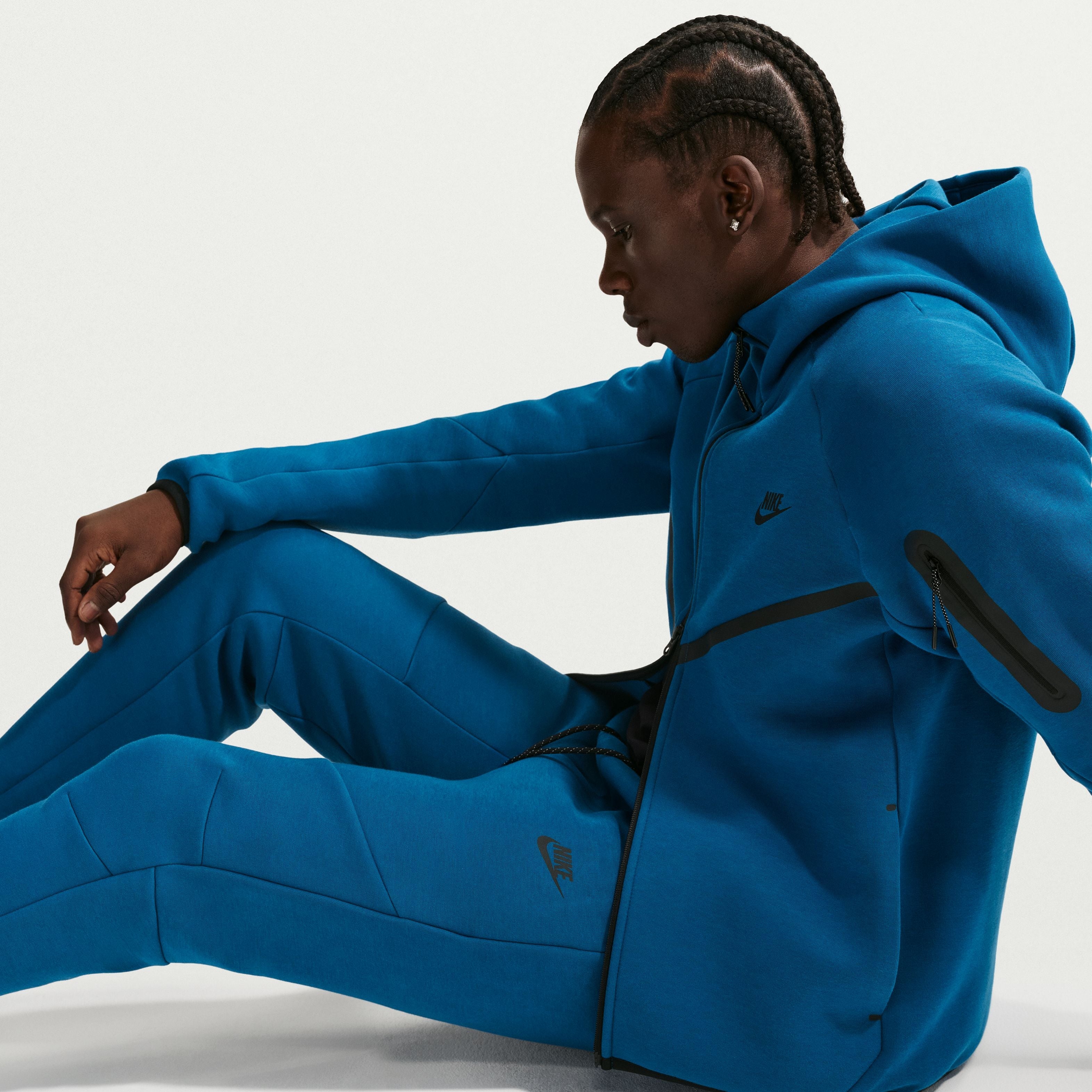 Mens Tech Fleece Jogger