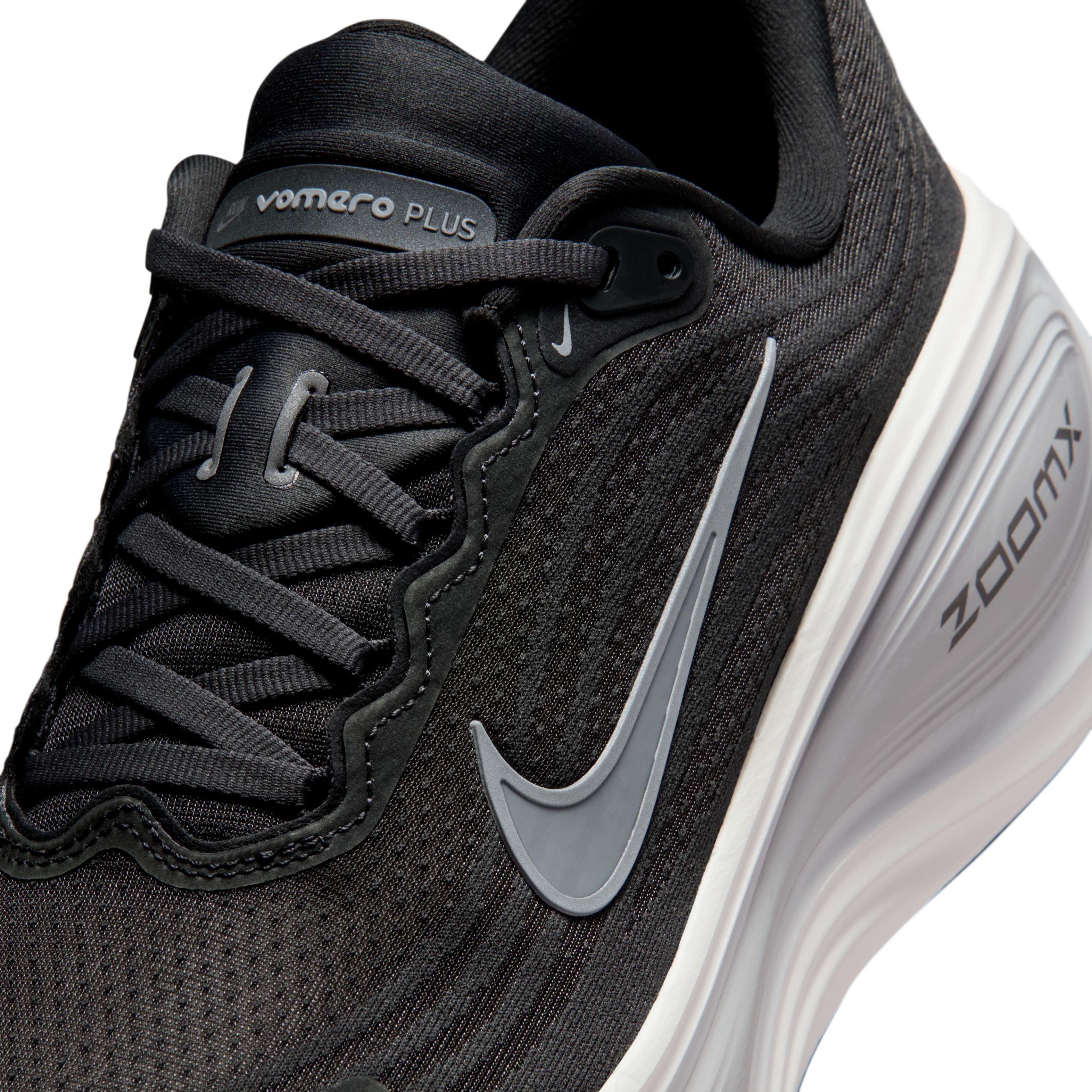 Mens Vomero Plus Running Shoe