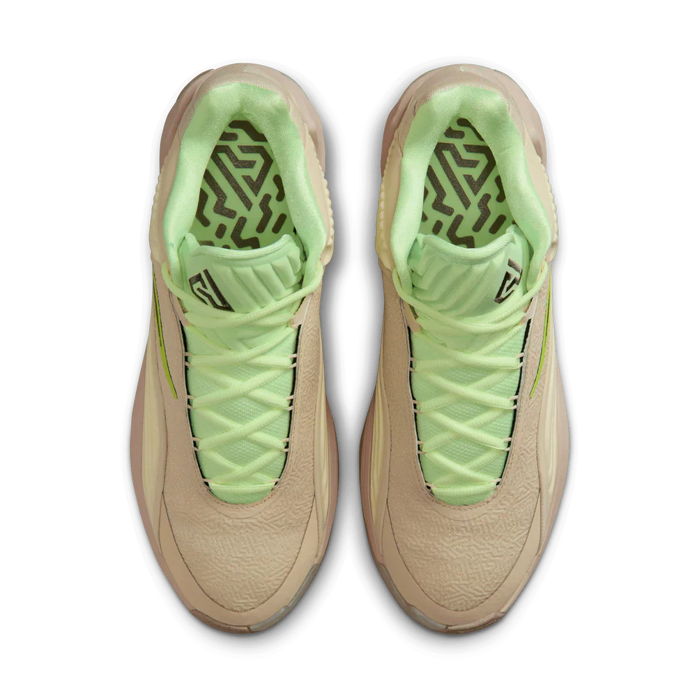 Mens Giannis Freak 7 LE Snow Wolf Basketball Shoe