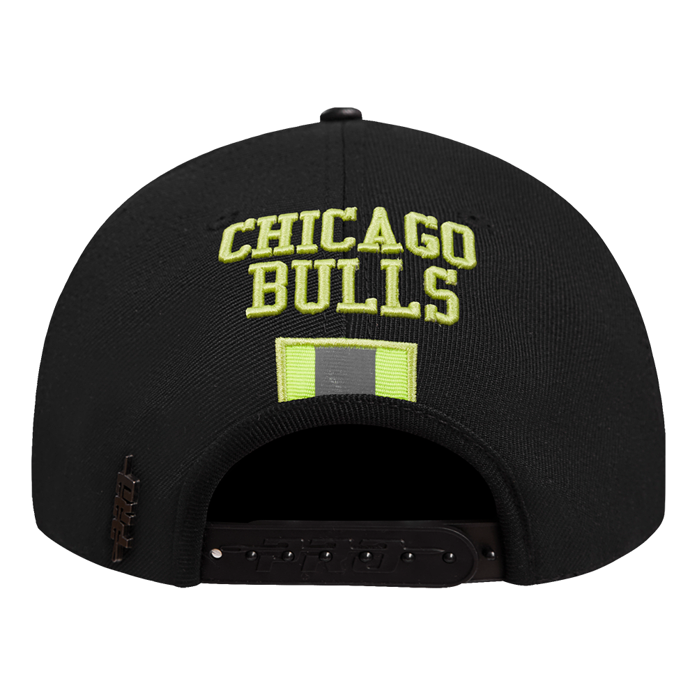 Mens Chicago Bulls Hi-Vis Snapback Cap