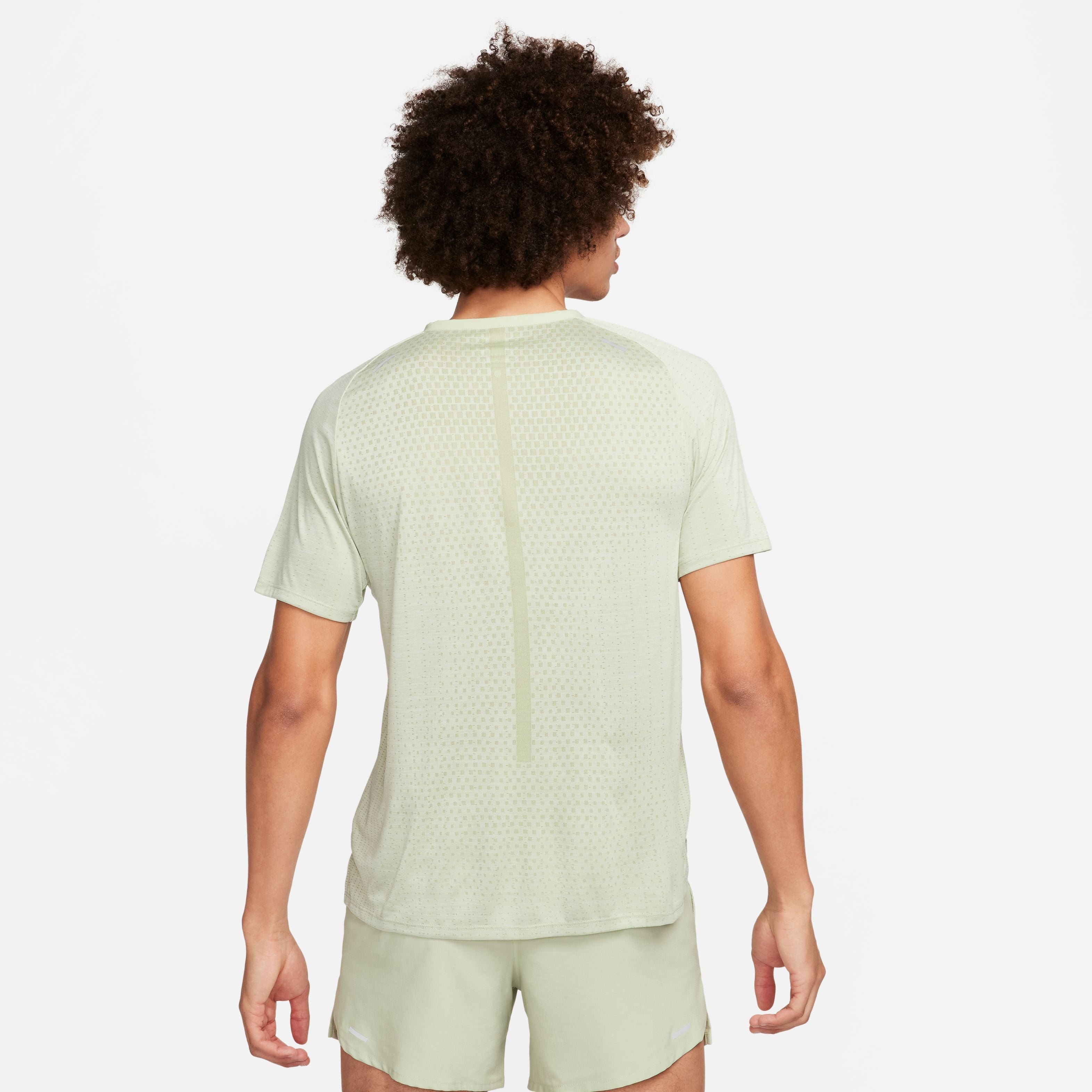 Mens Dri-Fit Advantage Tech Knit Ultra T-Shirt