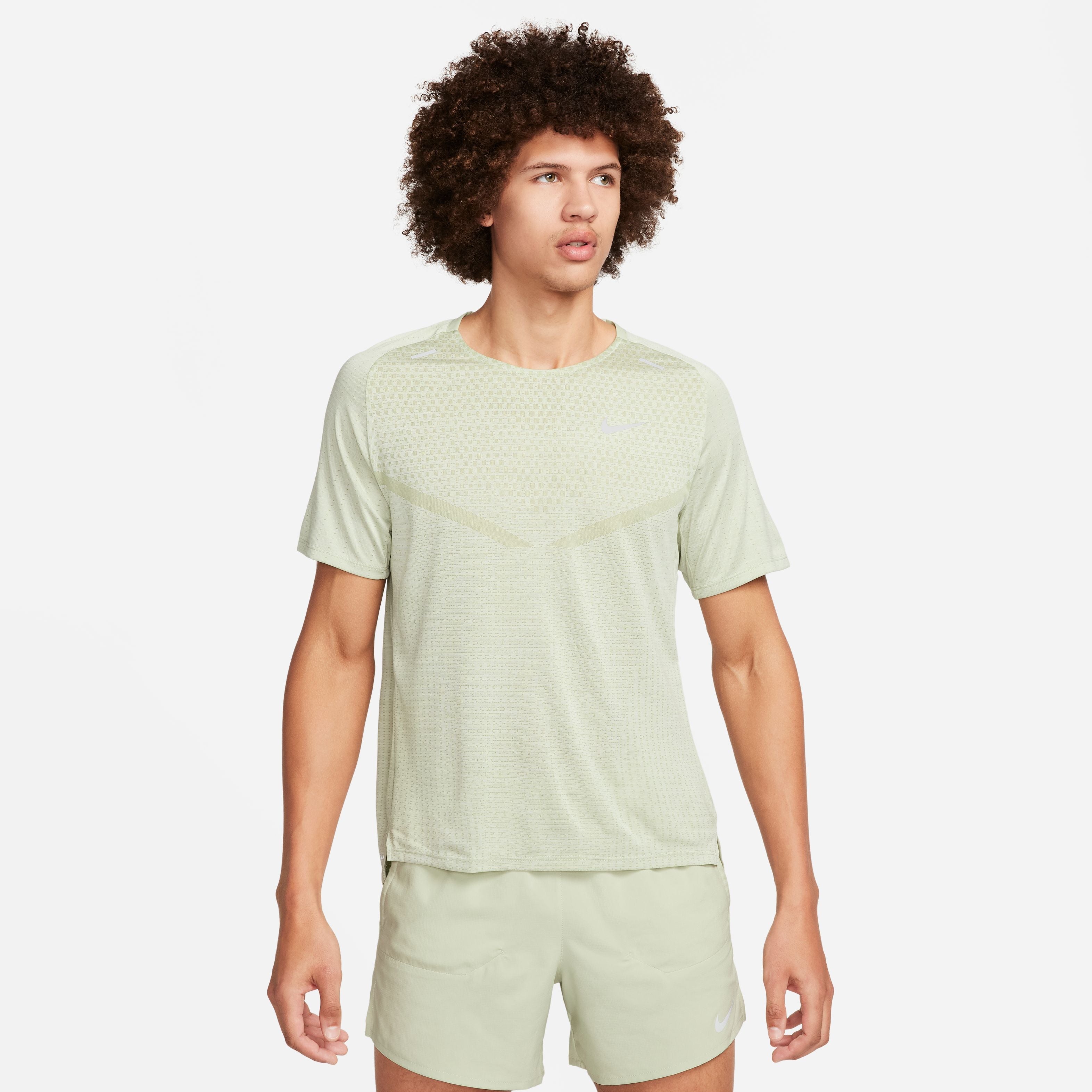 Mens Dri-Fit Advantage Tech Knit Ultra T-Shirt