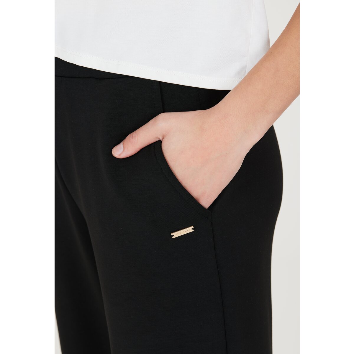 Jacey W Regular Pants