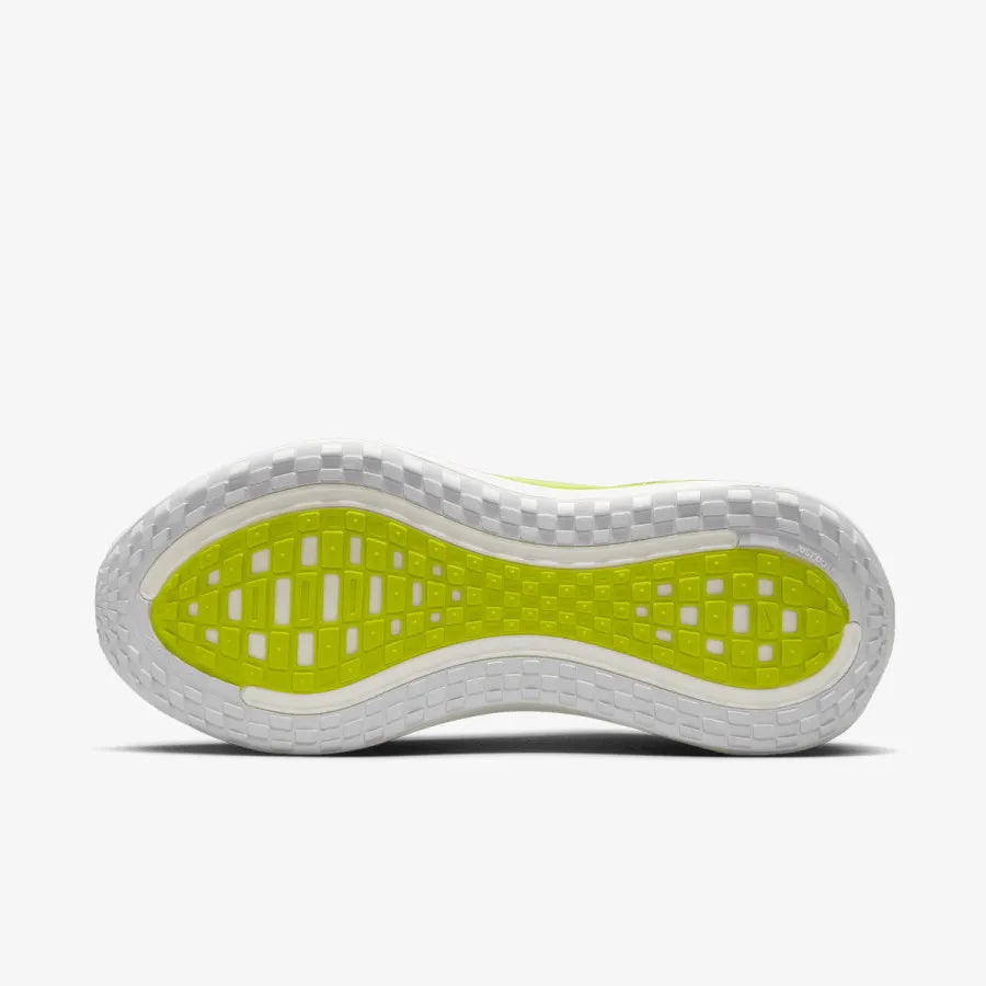 Womens Vomero Plus Running Shoe