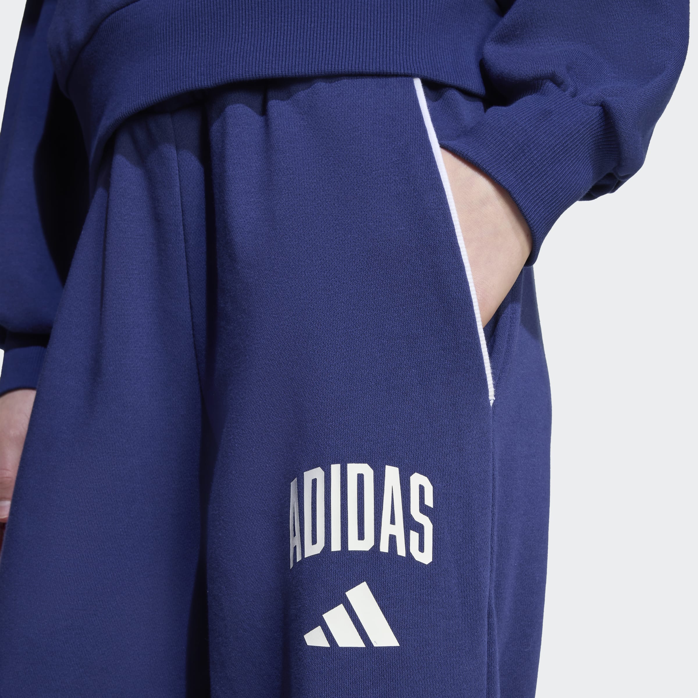 Girls Essentials Collegiate Typography Pants
