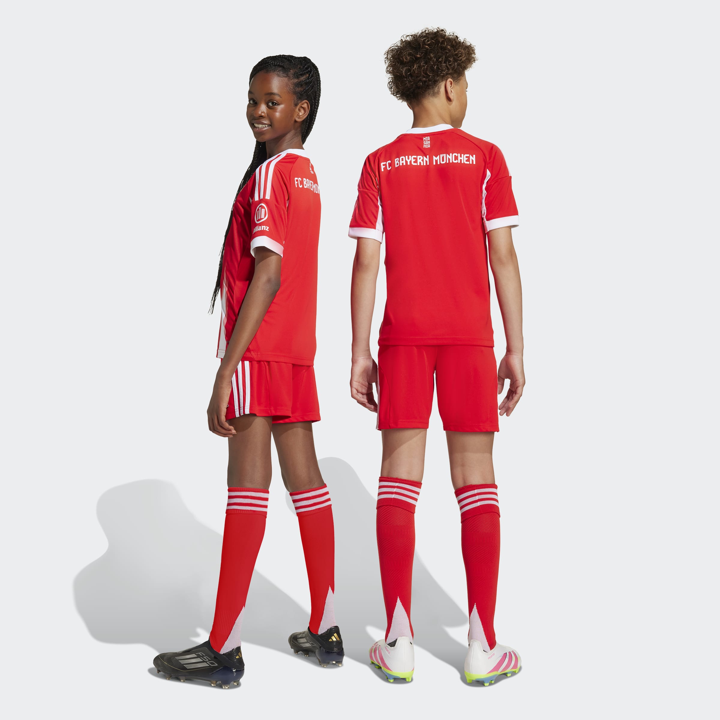 Junior FC Bayern Munich Home 25/26 Replica Shorts