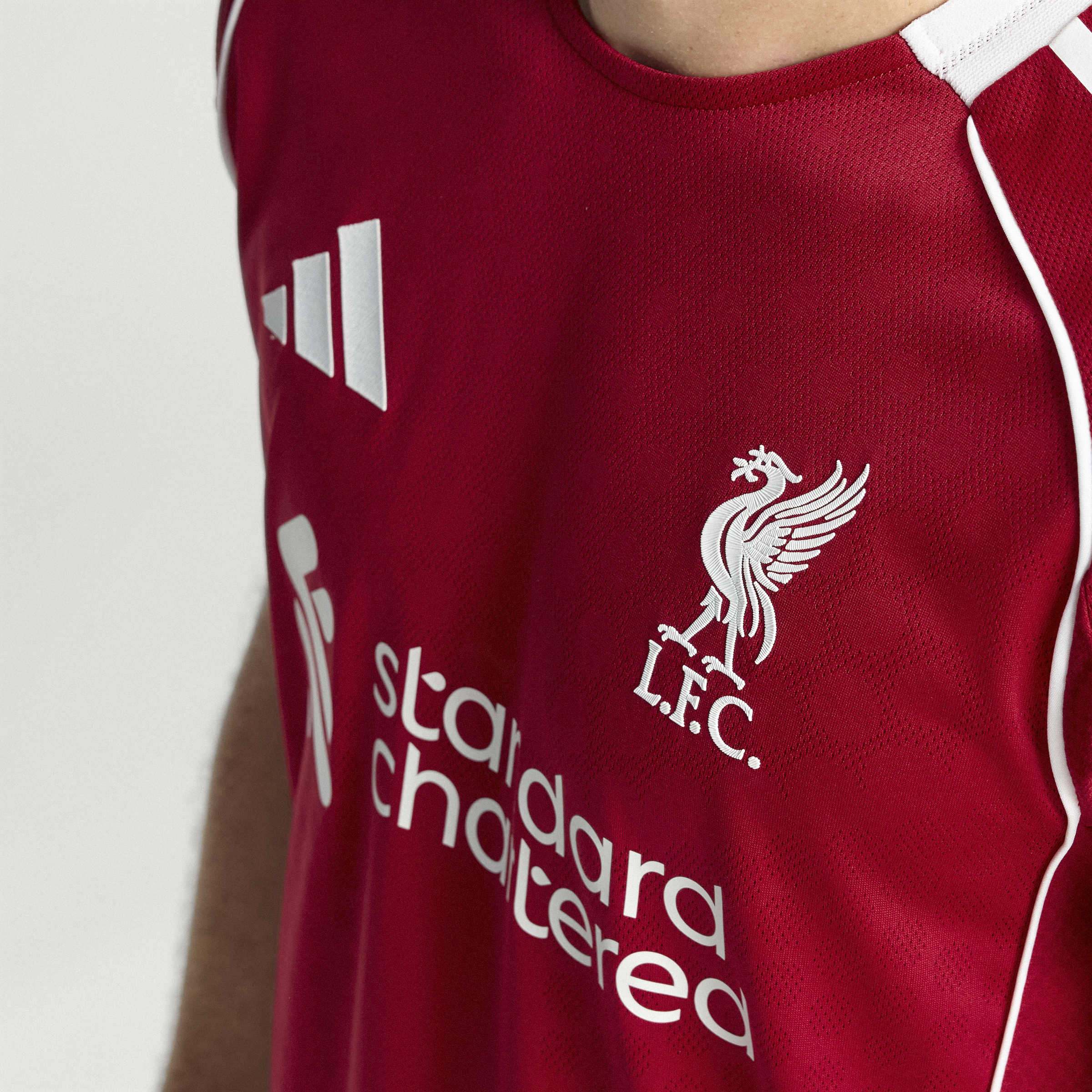 Mens Liverpool FC Home 25/26 Authentic Jersey