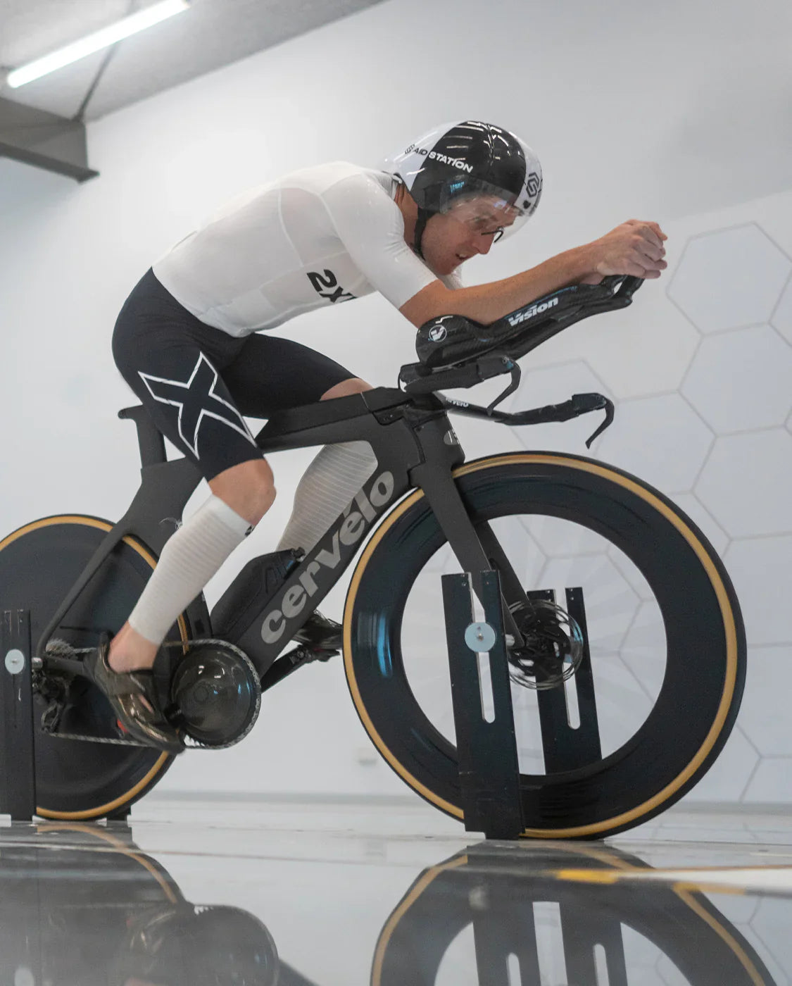 Mens Light Speed React Sleeved Trisuit