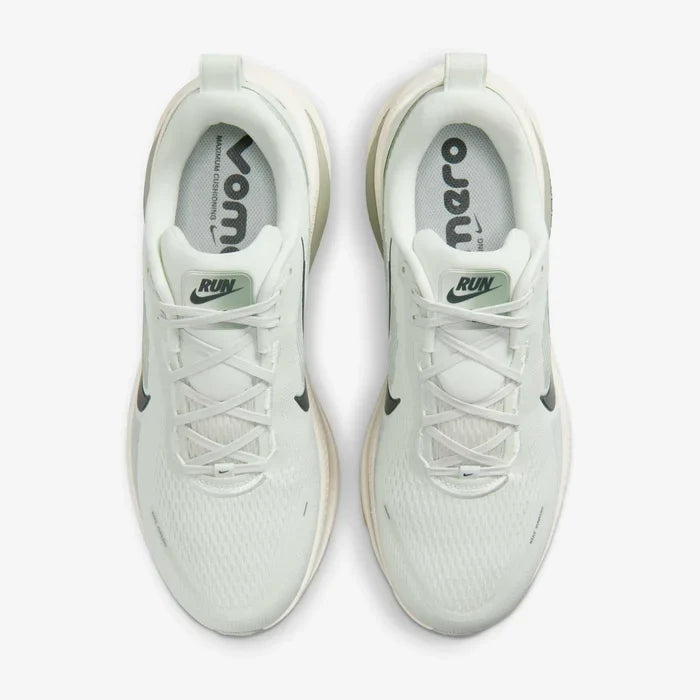 Mens Vomero 18 Running Shoe