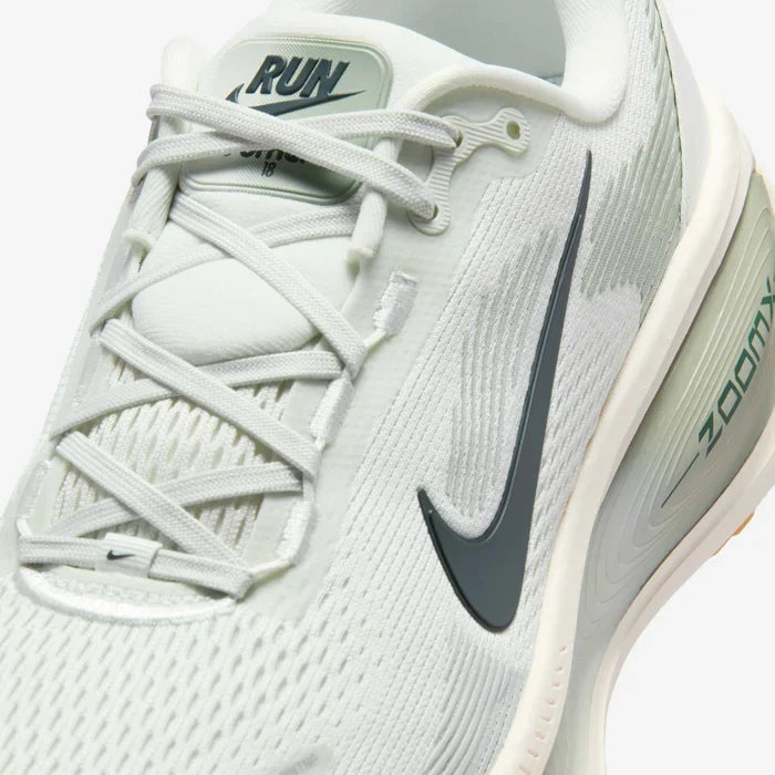 Mens Vomero 18 Running Shoe