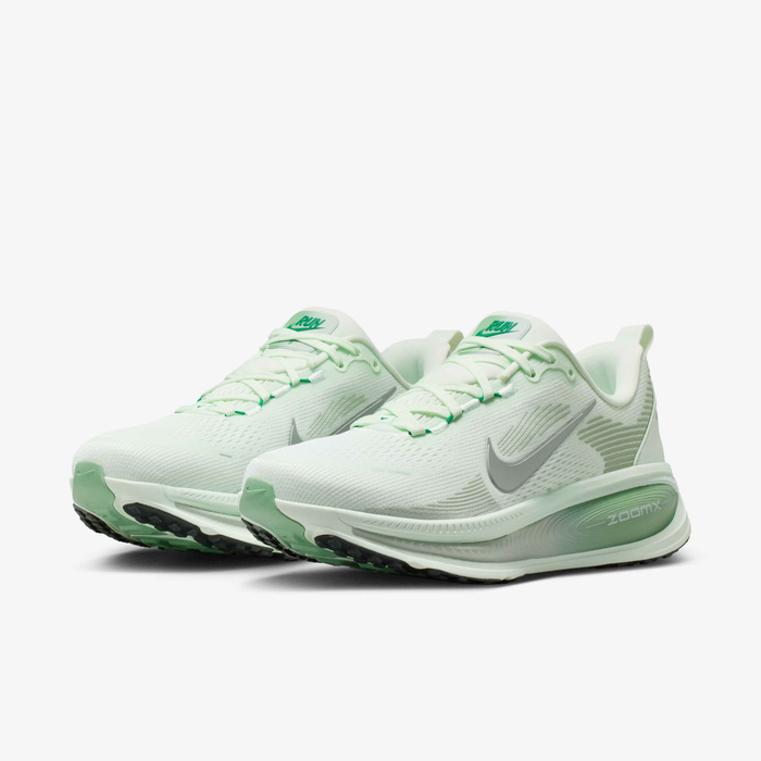 Womens Vomero 18 Running Shoe
