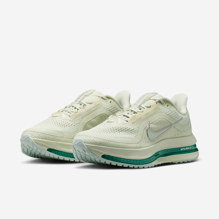 Womens Pegasus Premium Running Shoe