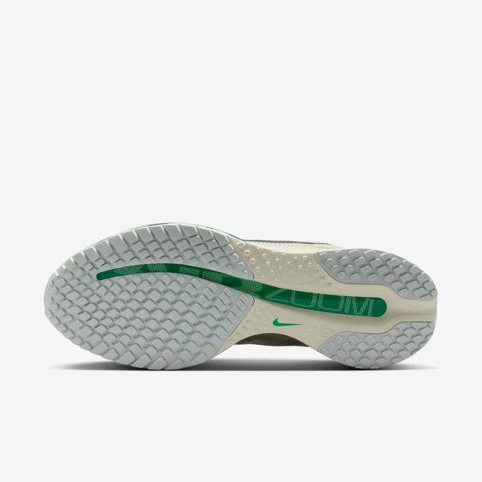Womens Pegasus Premium Running Shoe