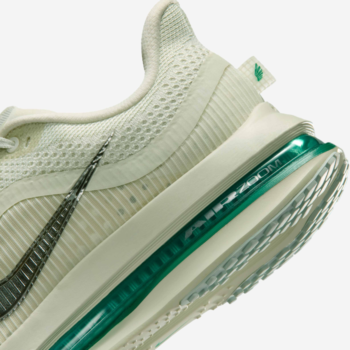Womens Pegasus Premium Running Shoe
