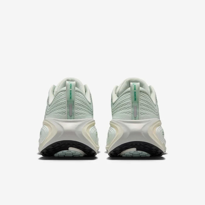 Womens Vomero Plus Running Shoe