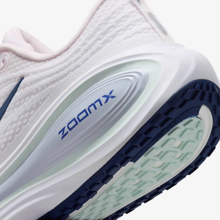 Womens Vomero Plus Running Shoe