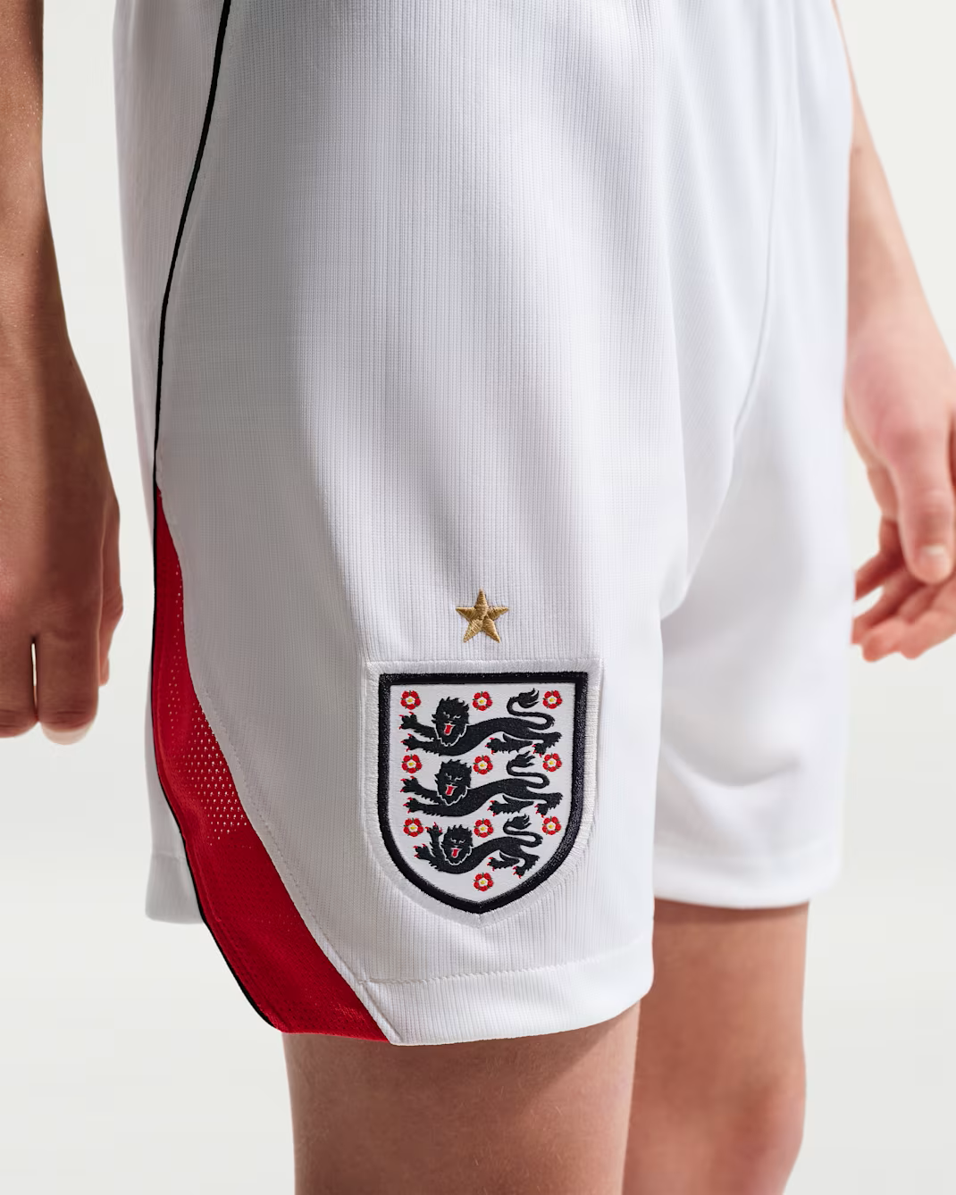 Junior England EFA Home 25/26 Replica Shorts