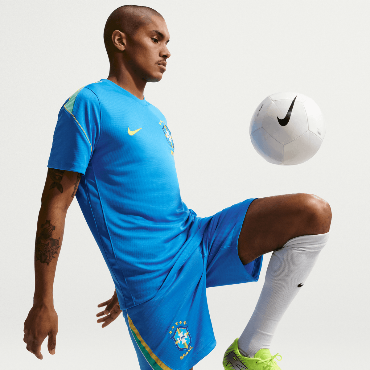 Mens Brazil CBF Home 25/26 Replica Shorts