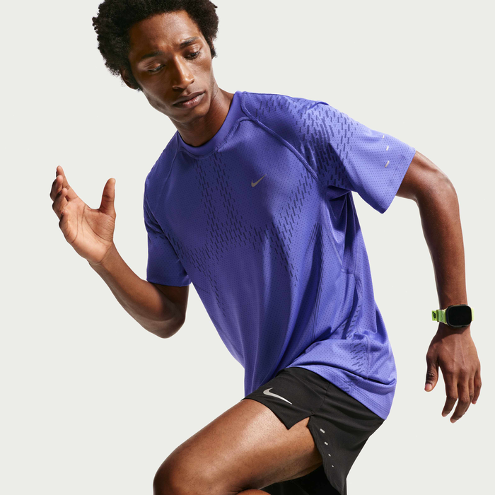 Mens Dri-Fit Stride Novelty Short Sleeve T-Shirt