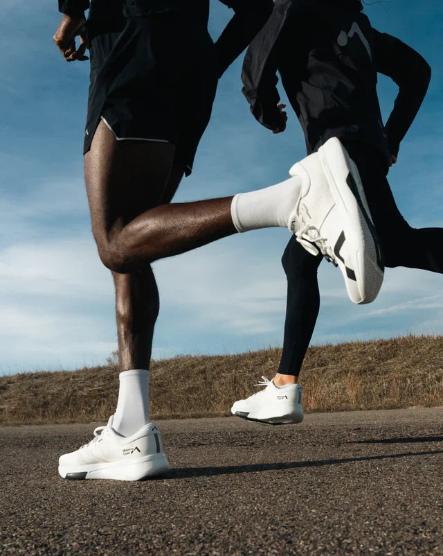 Mens R1 Running Shoe