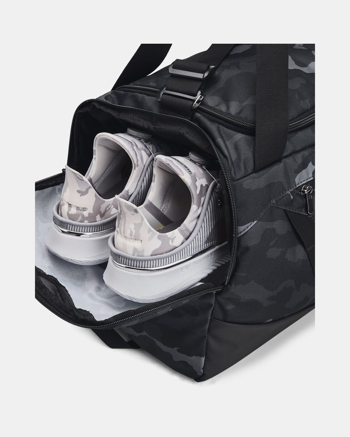 Undeniable 5.0 Medium Duffel Bag