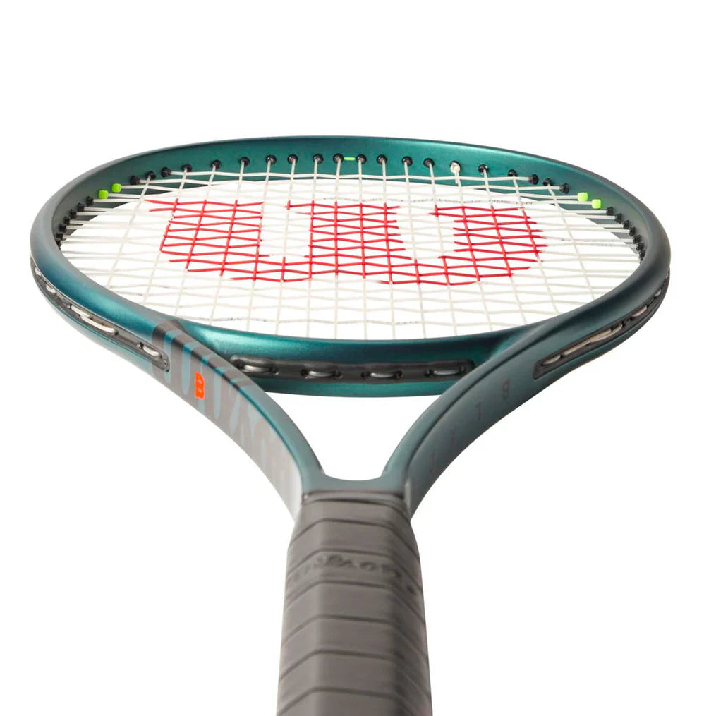 Blade 98 16X19 V9 Tennis Racket (Unstrung)