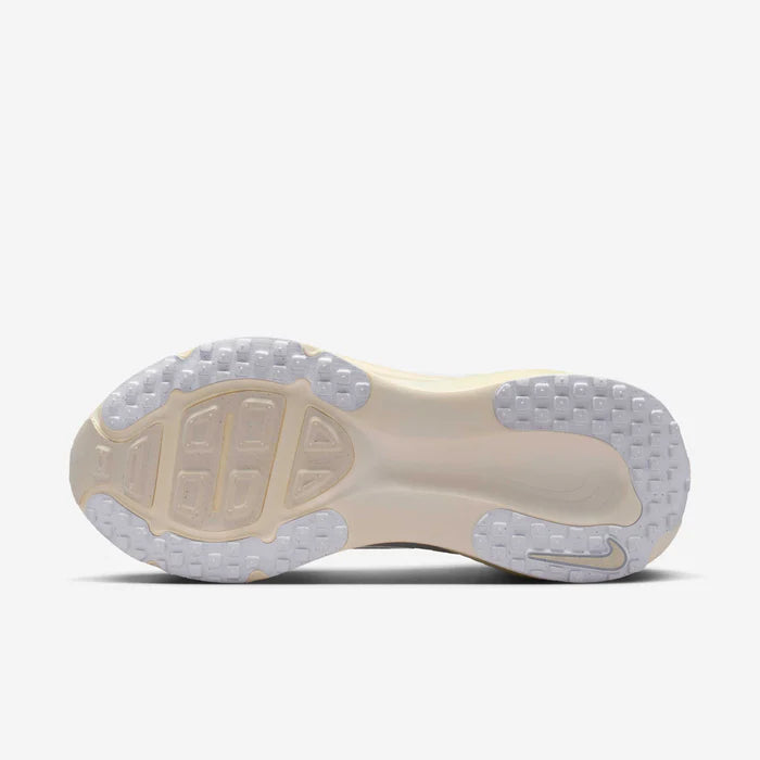 Womens Vomero 18 Running Shoe