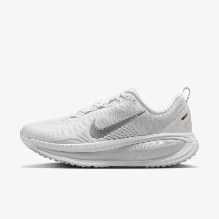 Womens Vomero 18 Running Shoe