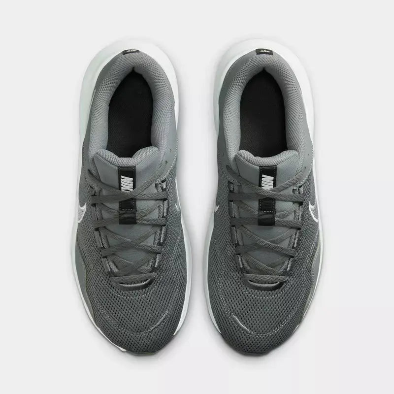 Mens Legend Essential Training Shoe
