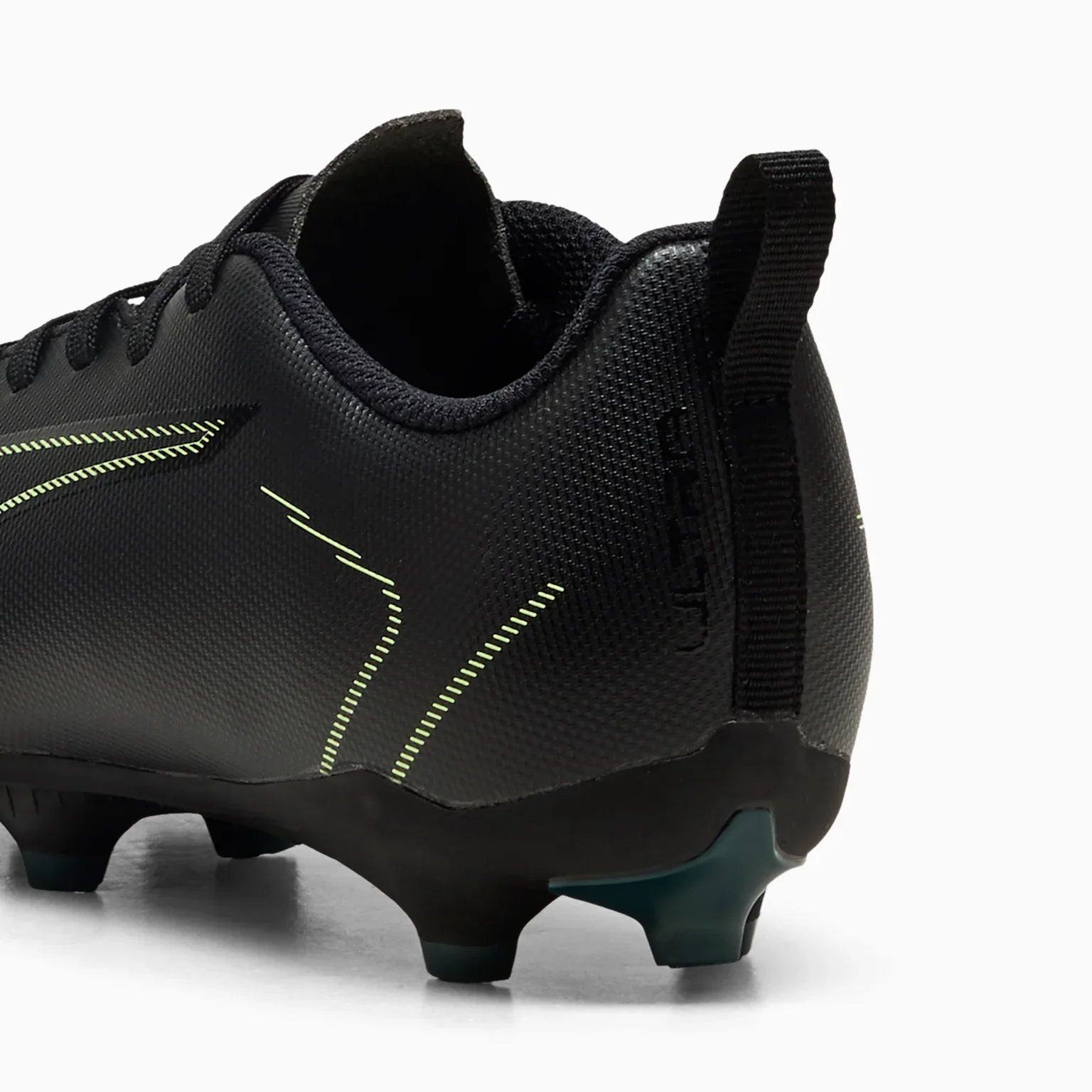 Junior ULTRA 6 Play Firm Ground Boot
