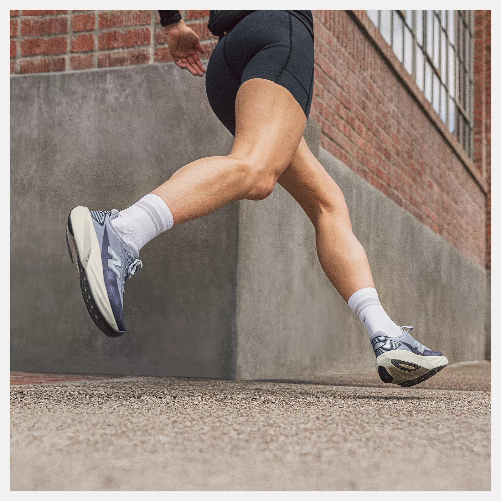 Womens Rebel V5 Running Shoe