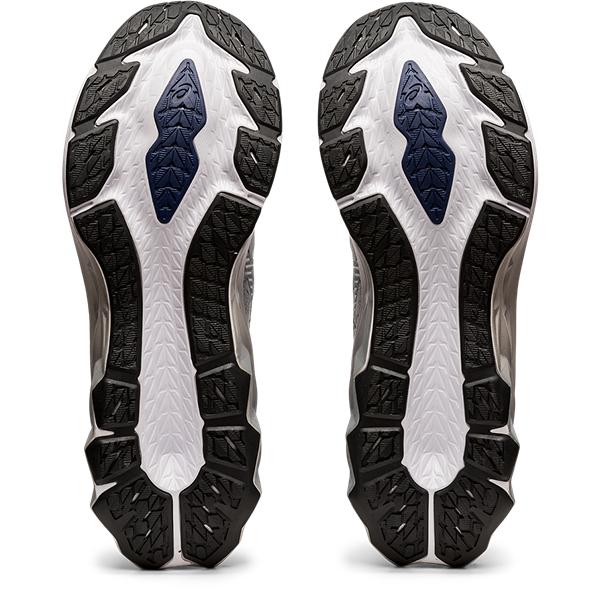 Mens Novablast 2 Platinum Running Shoe