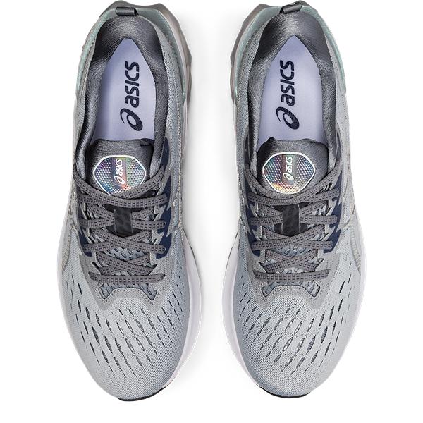 Mens Novablast 2 Platinum Running Shoe