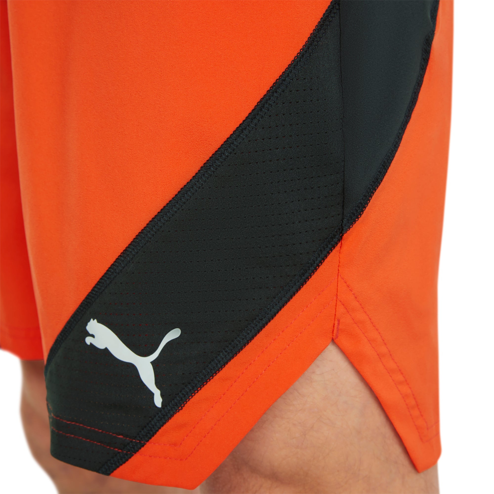 Mens Train Vent Woven 7 Inch Short