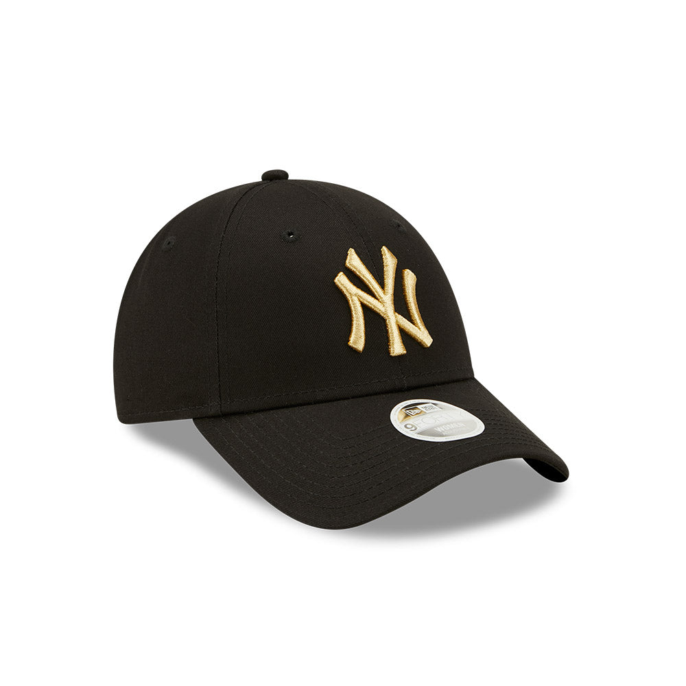 Womens New York Yankees 9Forty Adjustable Cap