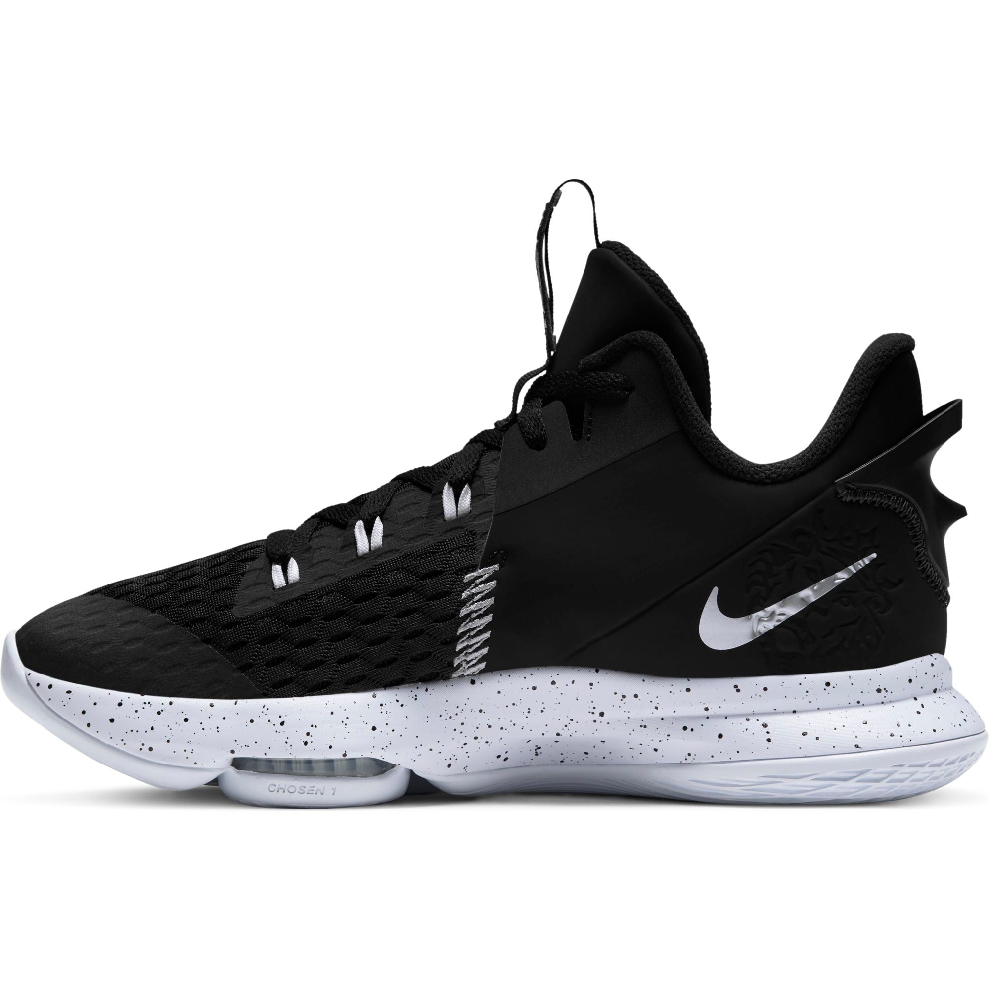 Mens LeBron Witness 5 Basketball Shoe