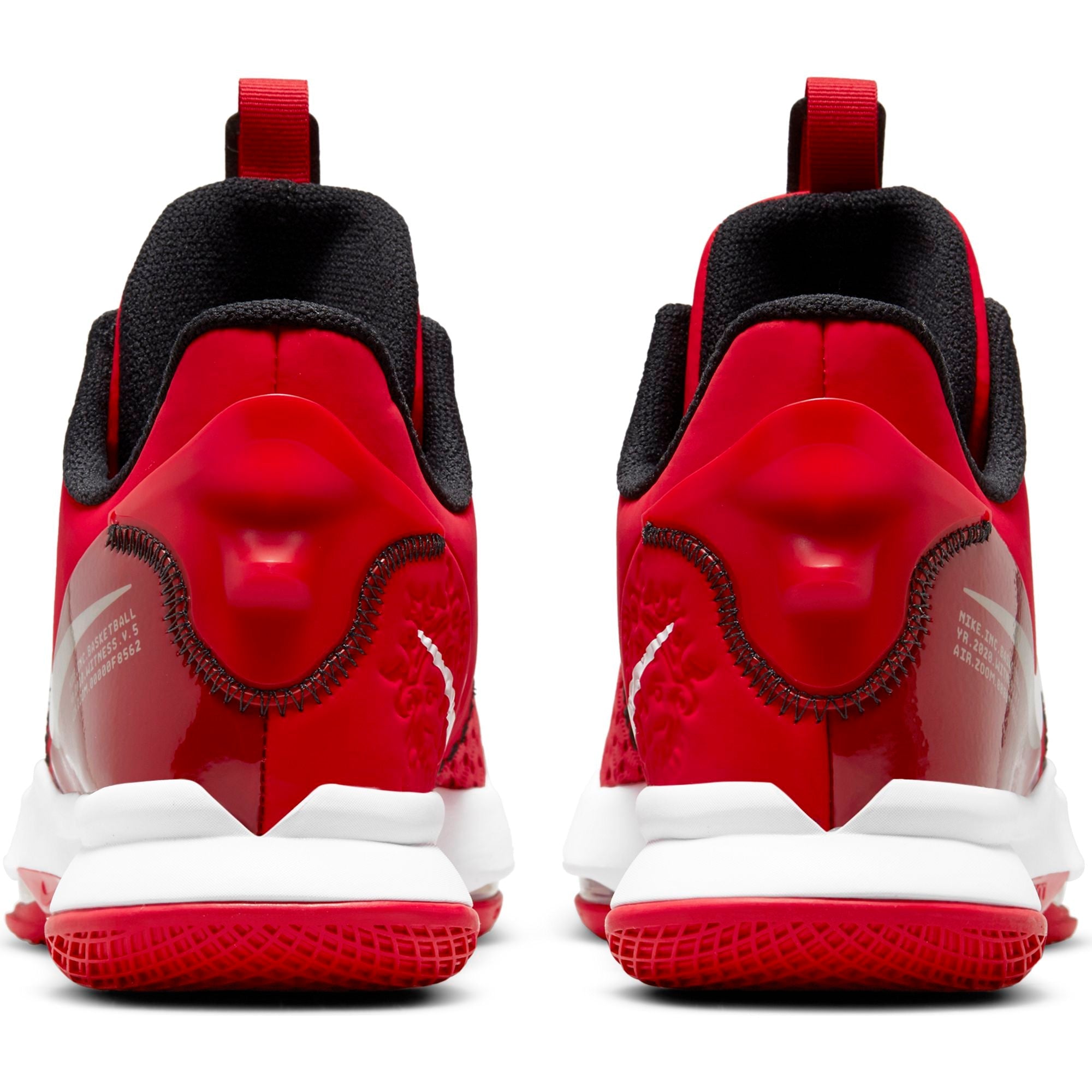 Mens LeBron Witness 5 Basketball Shoe