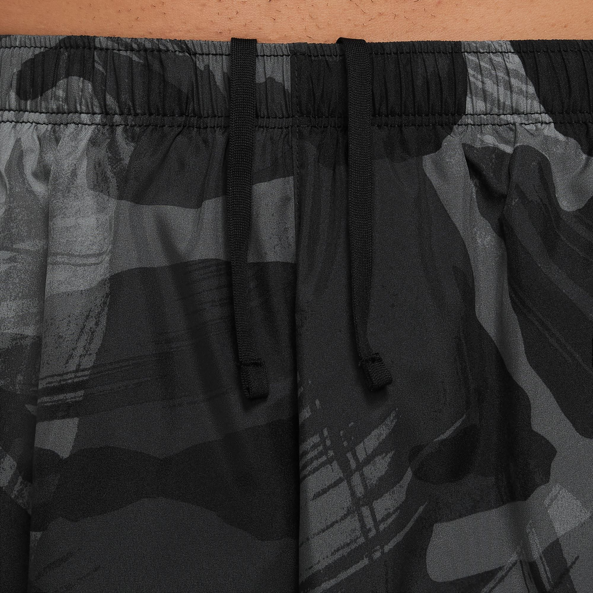 Mens Dri-Fit Challenger 7Inch Short